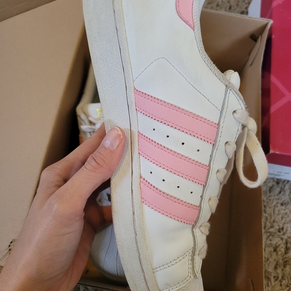SOLD Adidas, white and pink, size 6.5 - Picture 3 of 5